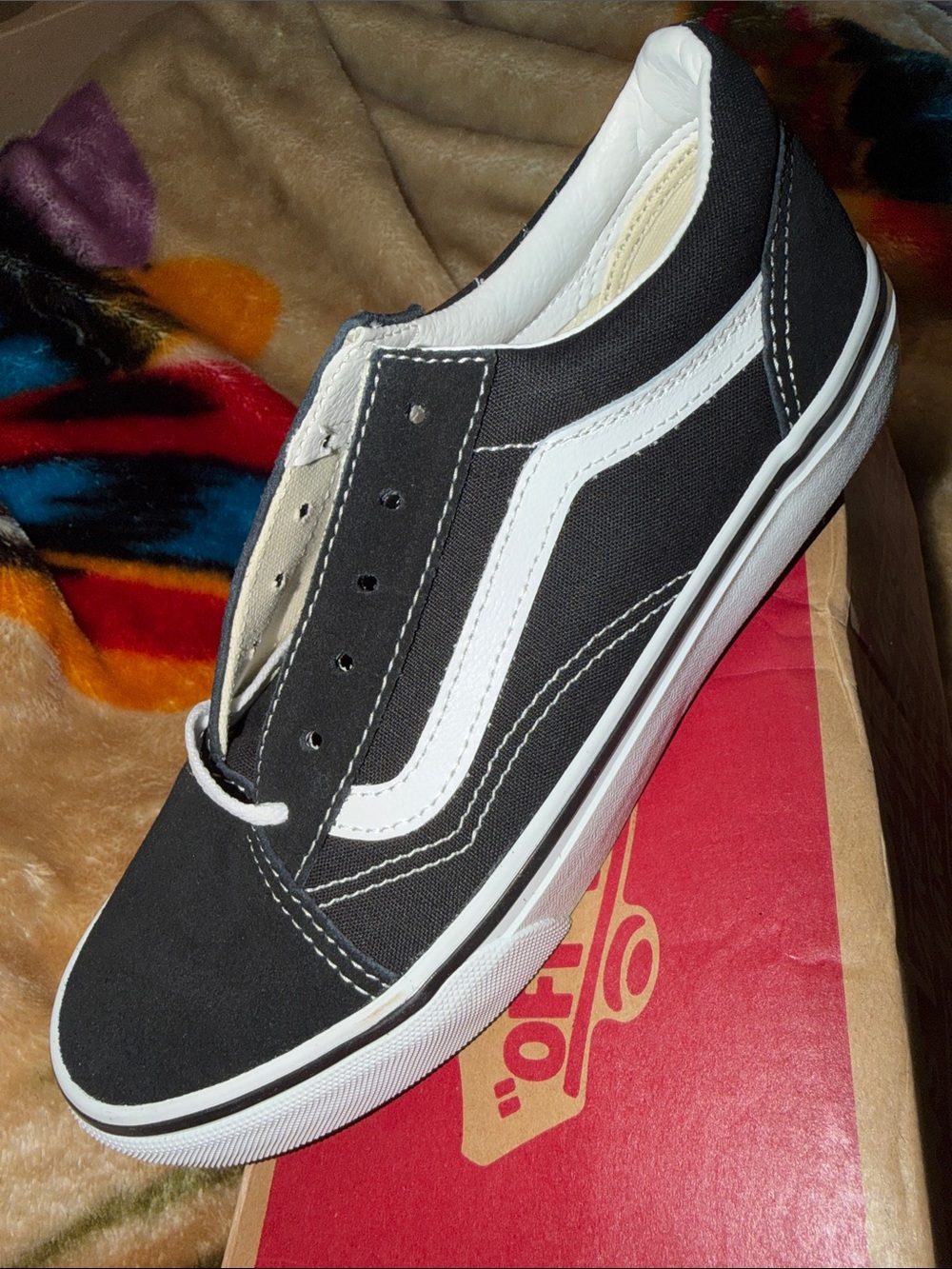 Vans Old Skool Shoe
Lifestyle, Classic Icon, Suede/Canvas - Picture 6 of 12